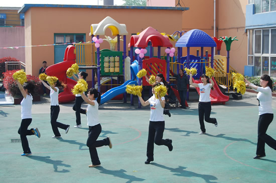 徐州空军蓝天幼儿园举行绿色体育活动周